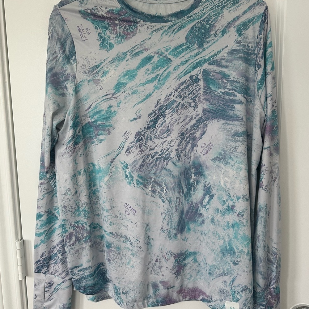 Real Tree Women’s Abstract Pattern Long Sleeve Shirt